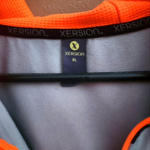 XERSION GRAY BLACK AND ORANGE CAMO FULL ZIP HOODIE-SIZE XL- UNISEX - Picture 3 of 7